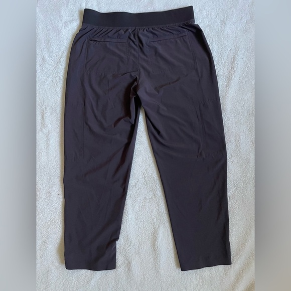Athleta Brooklyn ankle mid rise utility pant in shale, size 6 - Picture 5 of 11